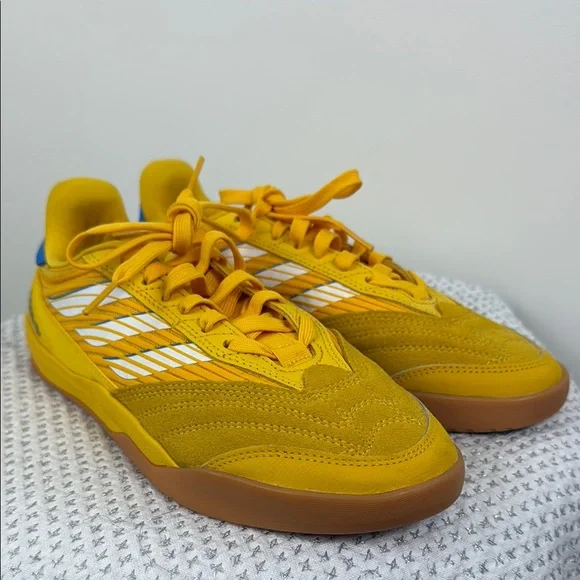 adidas gazelle silver green womens Adidas Campus 00s Grade-School – DTLR main image 1